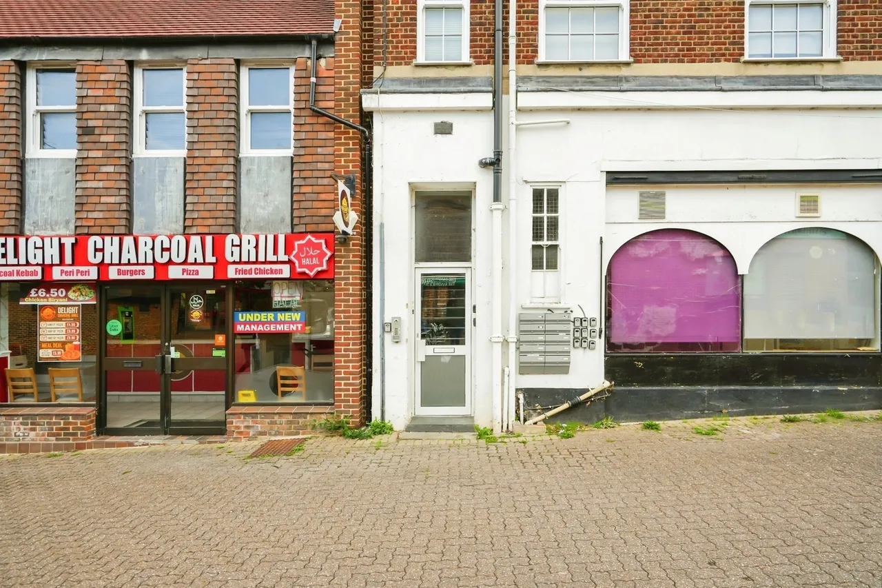 Market Place, Didcot, OX11, photo 4