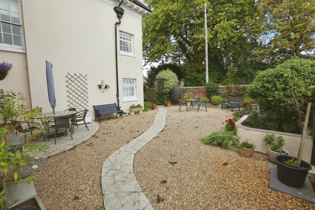 Catisfield Lane, Fareham, PO15, photo 13