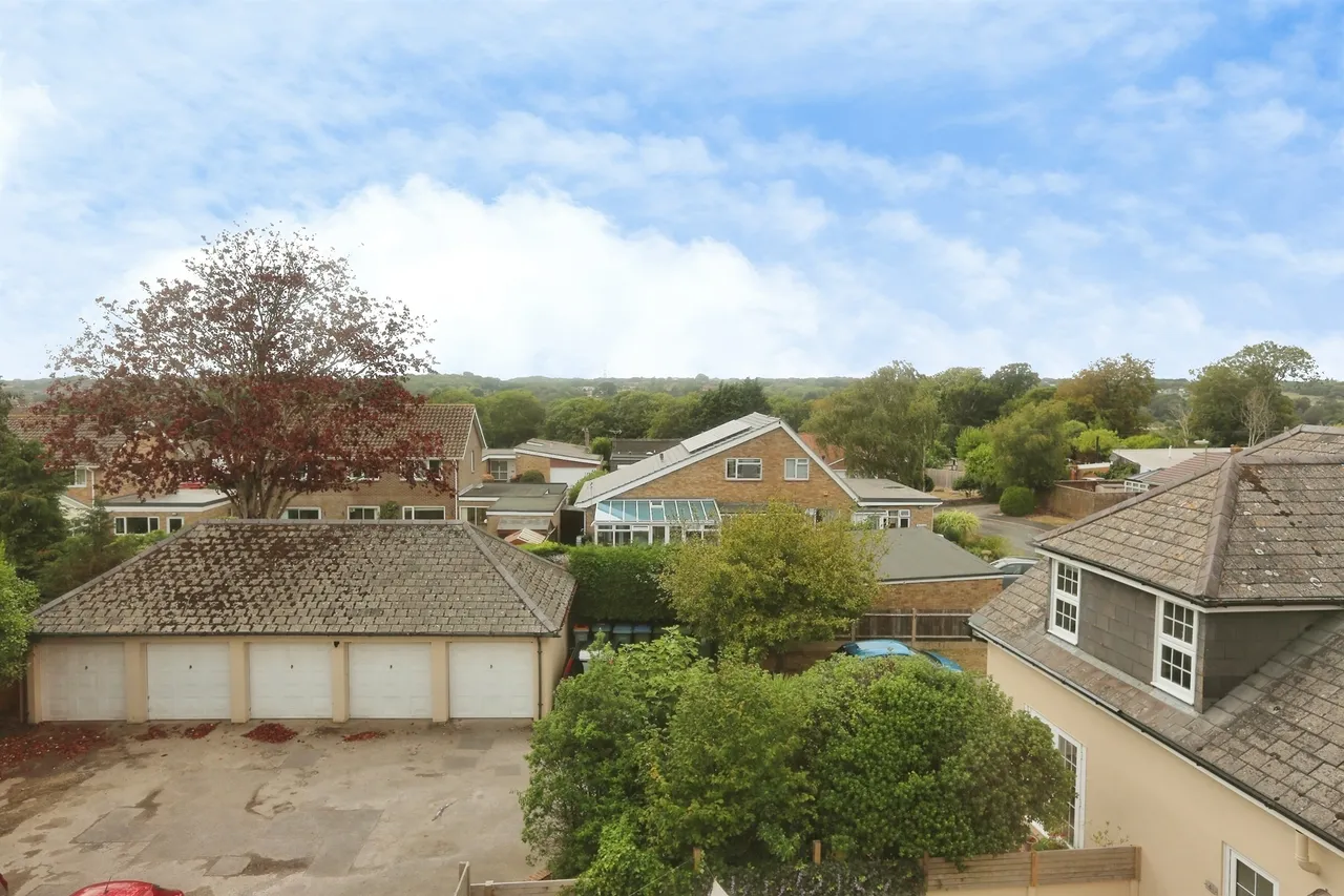 Catisfield Lane, Fareham, PO15, photo 17