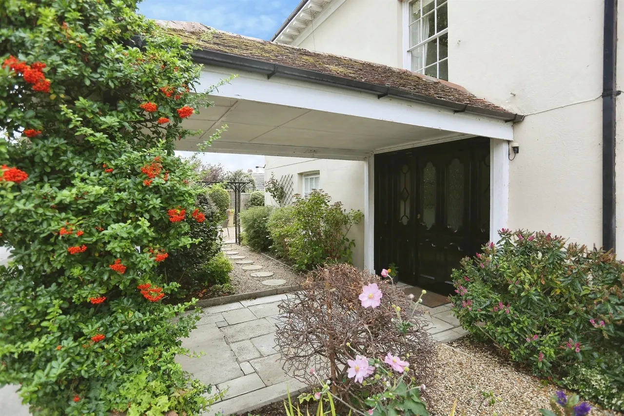 Catisfield Lane, Fareham, PO15, photo 16
