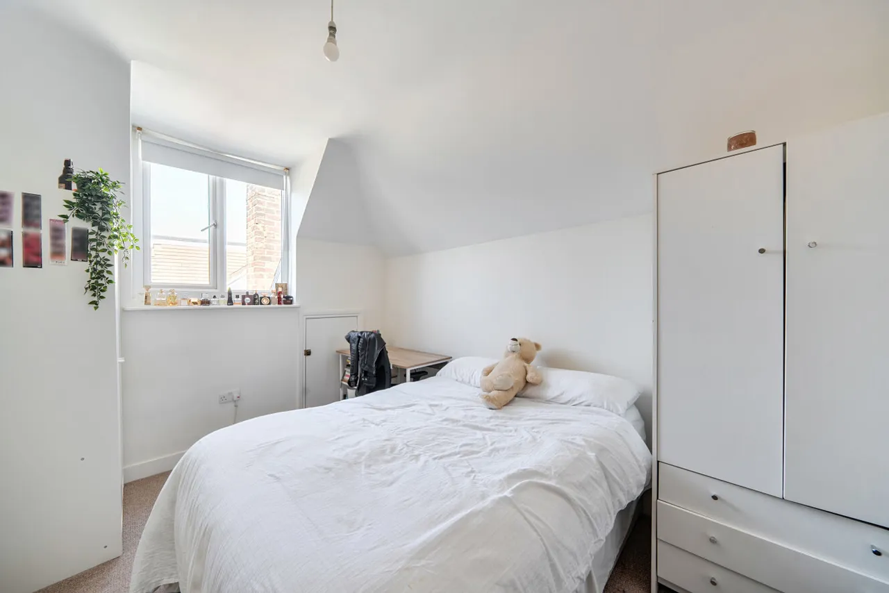 Nether Street, London, N12, photo 5