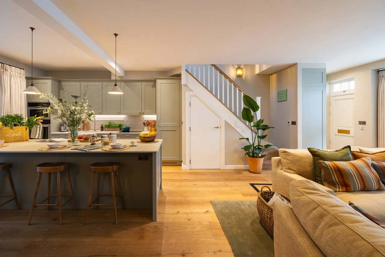 Bathurst Mews, London, W2, photo 13