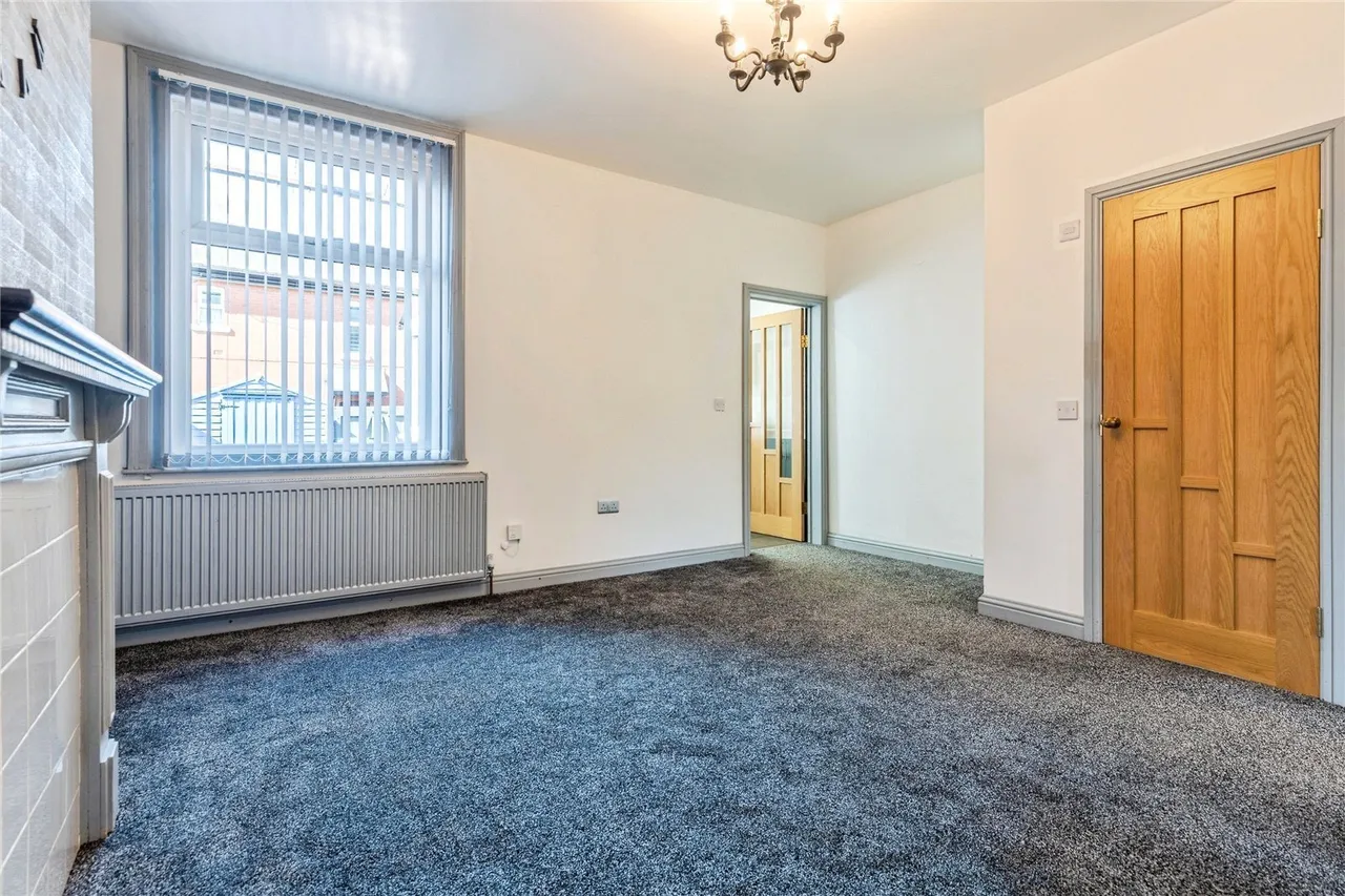 Tottington Road, Bury, BL8, photo 10