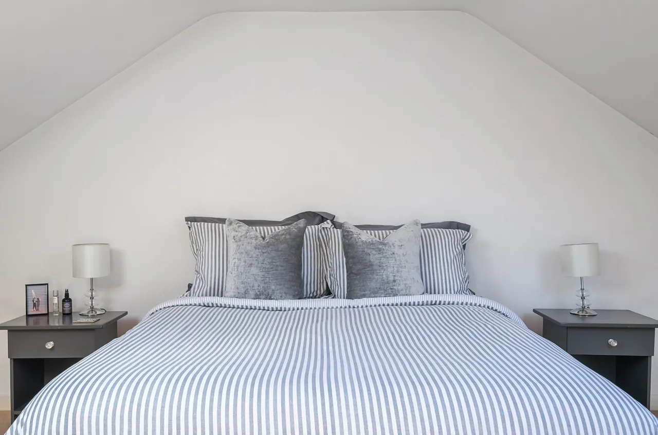 Durfold Wood, Plaistow, RH14, photo 9