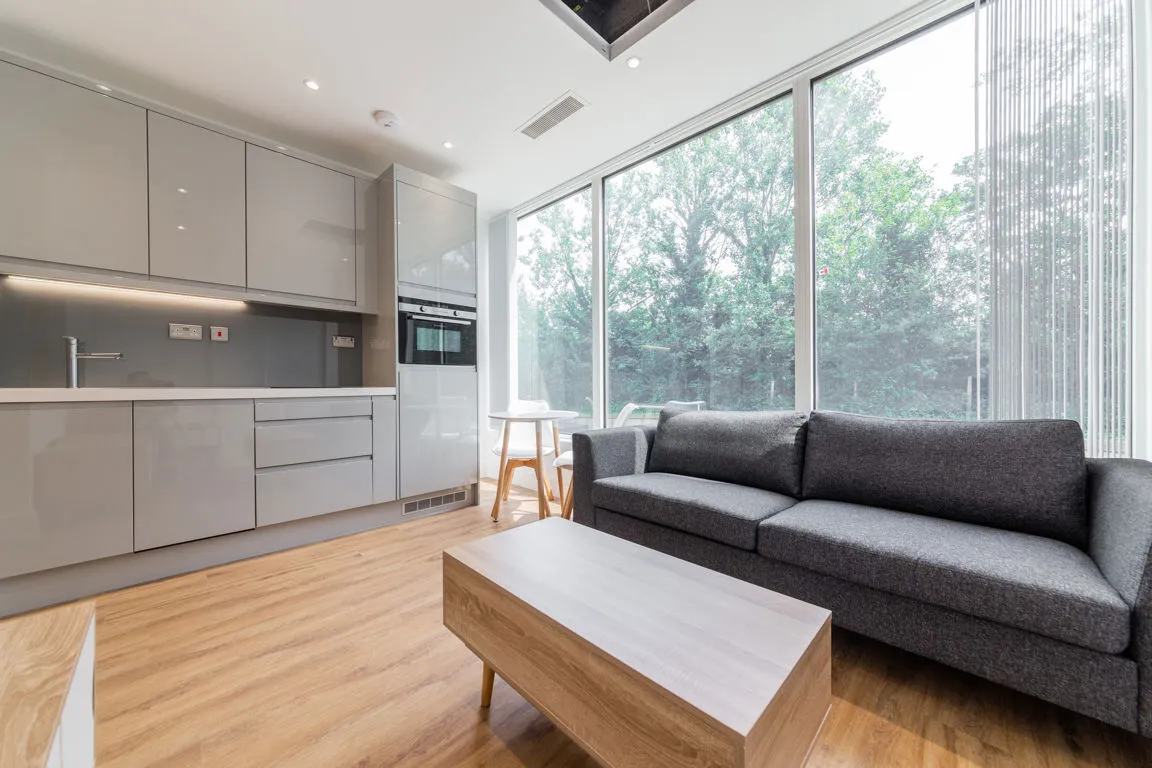 West Gate, Ealing, photo 6