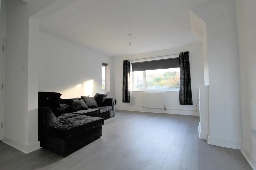 Rotherfield Crescent, Brighton BN1 8FH, photo 2