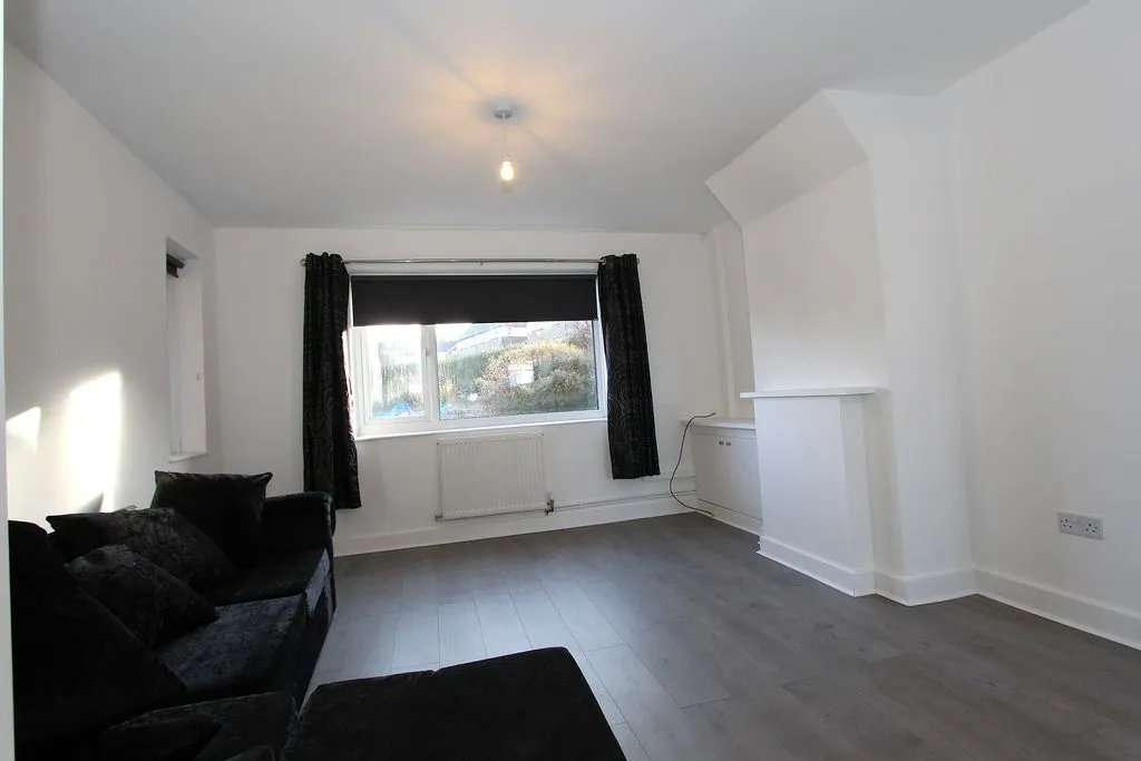 Rotherfield Crescent, Brighton BN1 8FH, photo 3