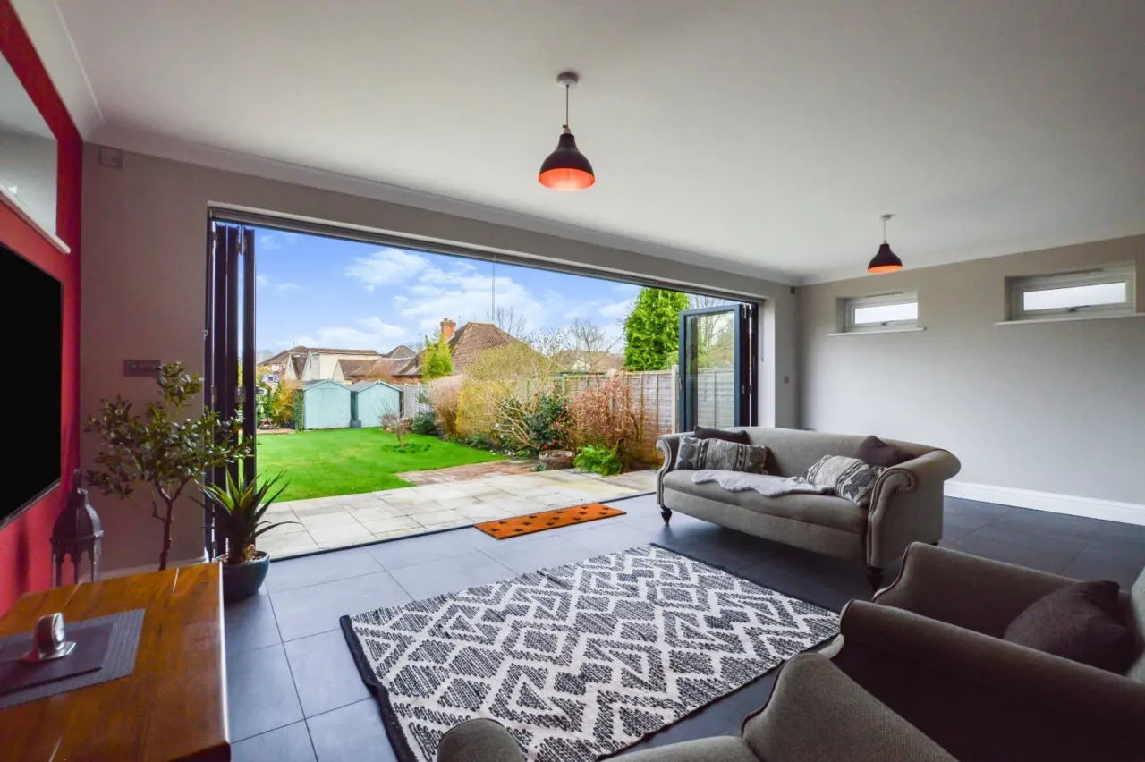 Boltons Lane, Pyrford, Woking, Surrey..., photo 2