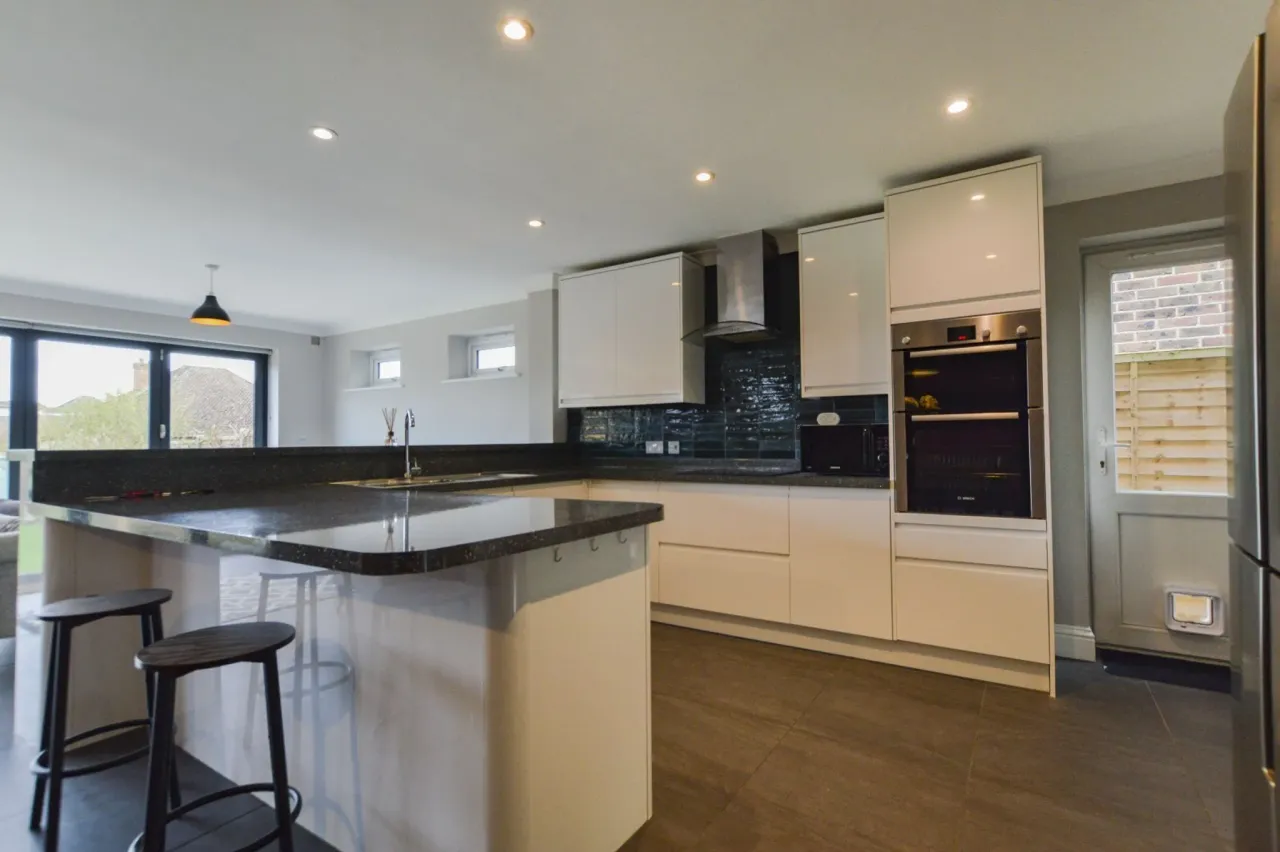 Boltons Lane, Pyrford, Woking, Surrey..., photo 7