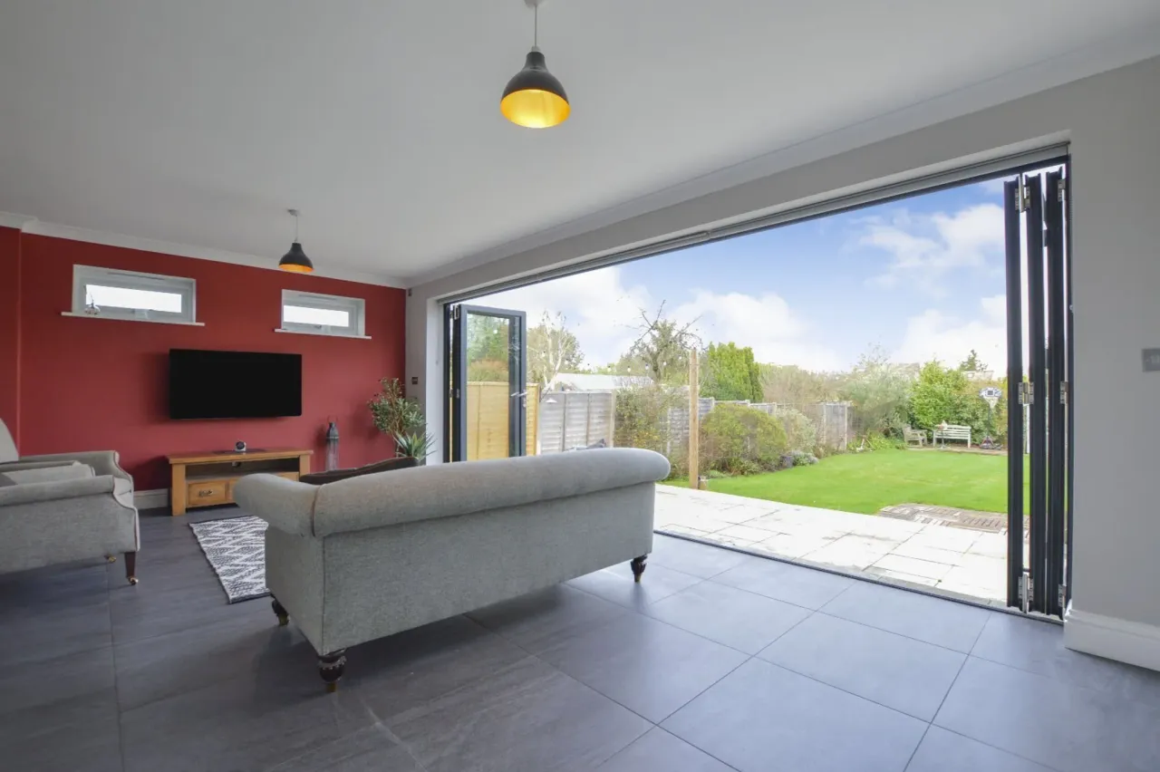 Boltons Lane, Pyrford, Woking, Surrey..., photo 4