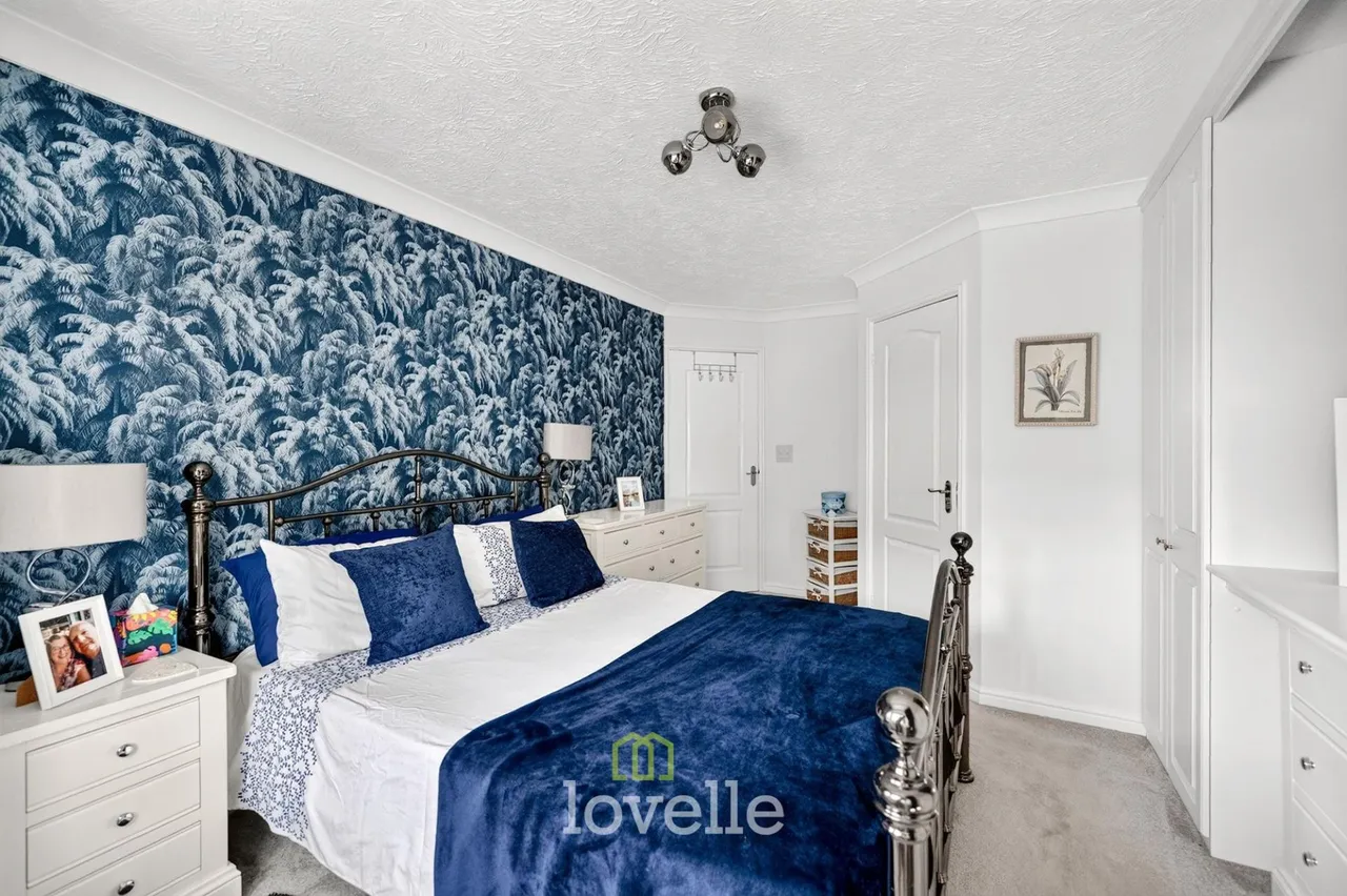 Wisteria Drive, Healing, DN41, photo 14