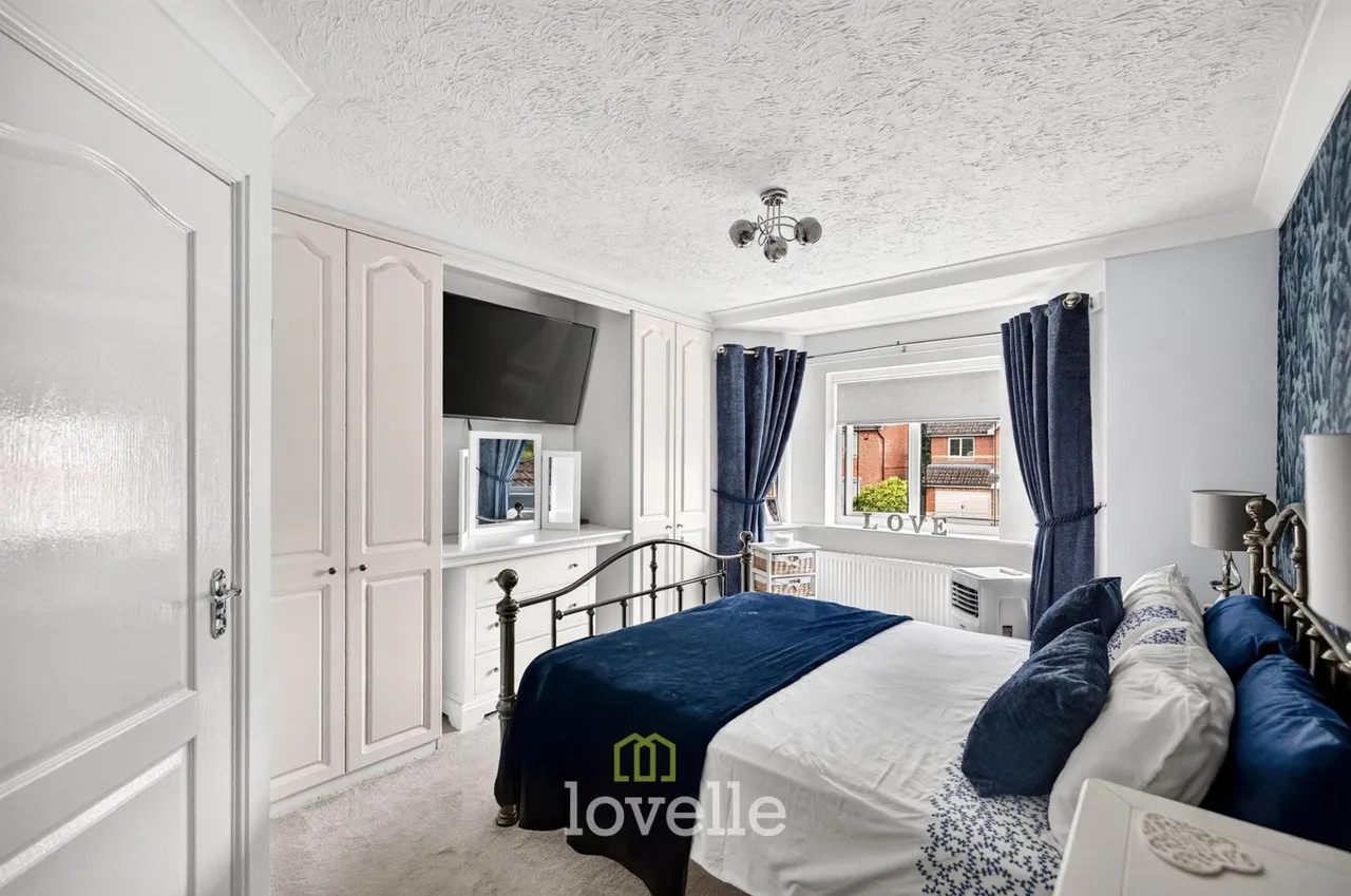 Wisteria Drive, Healing, DN41, photo 13