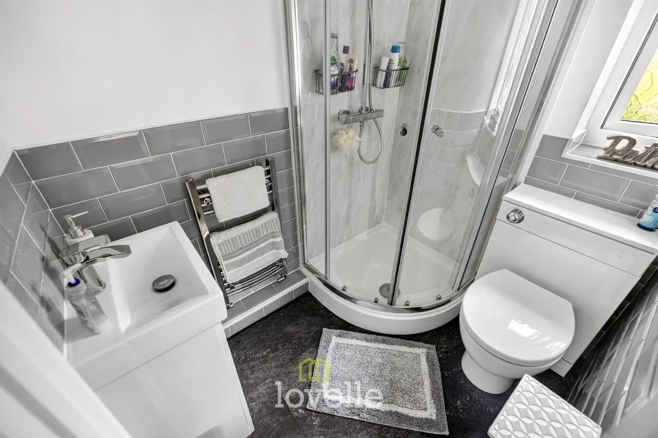 Wisteria Drive, Healing, DN41, photo 15