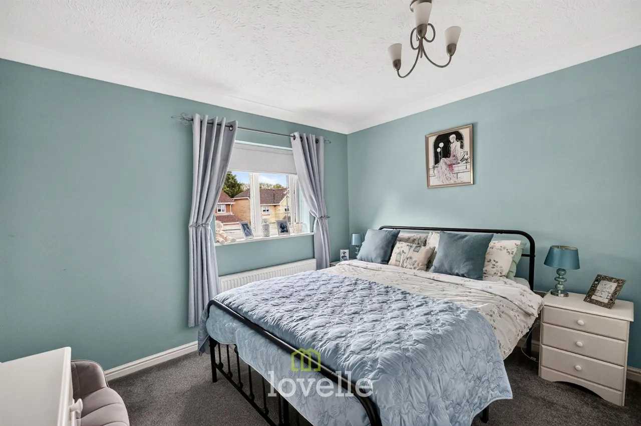 Wisteria Drive, Healing, DN41, photo 16