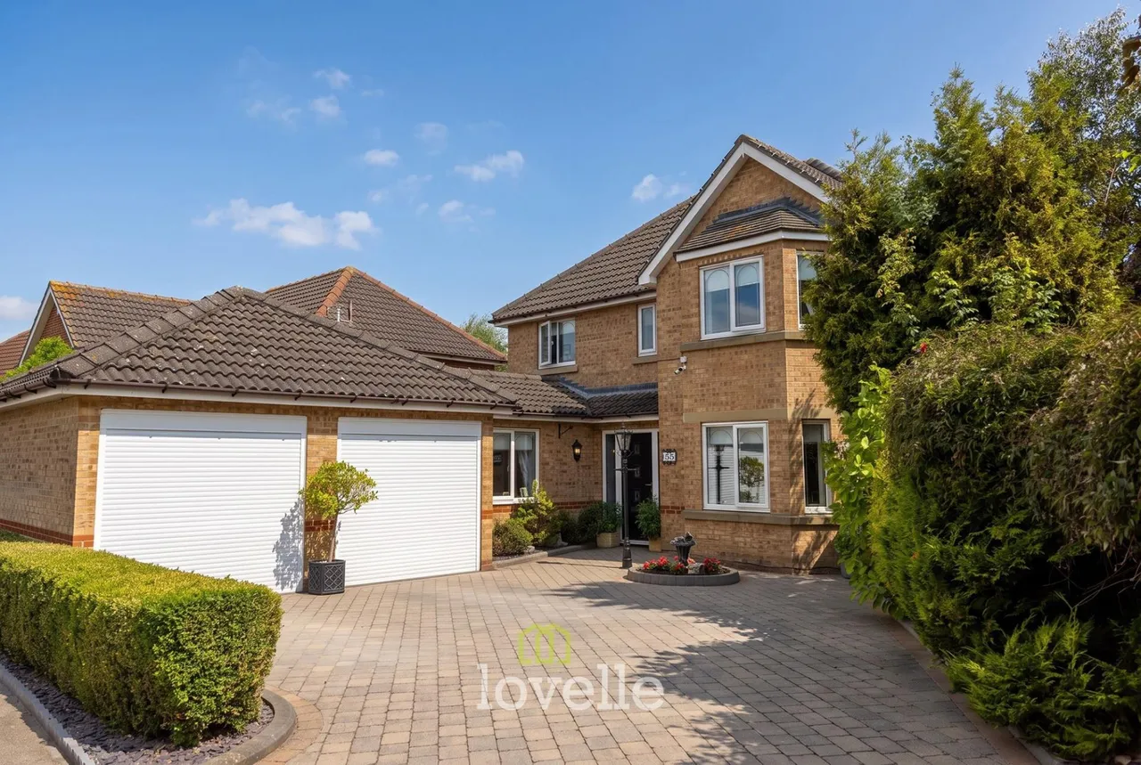 4 bed house for sale, Wisteria Drive, Healing, DN41