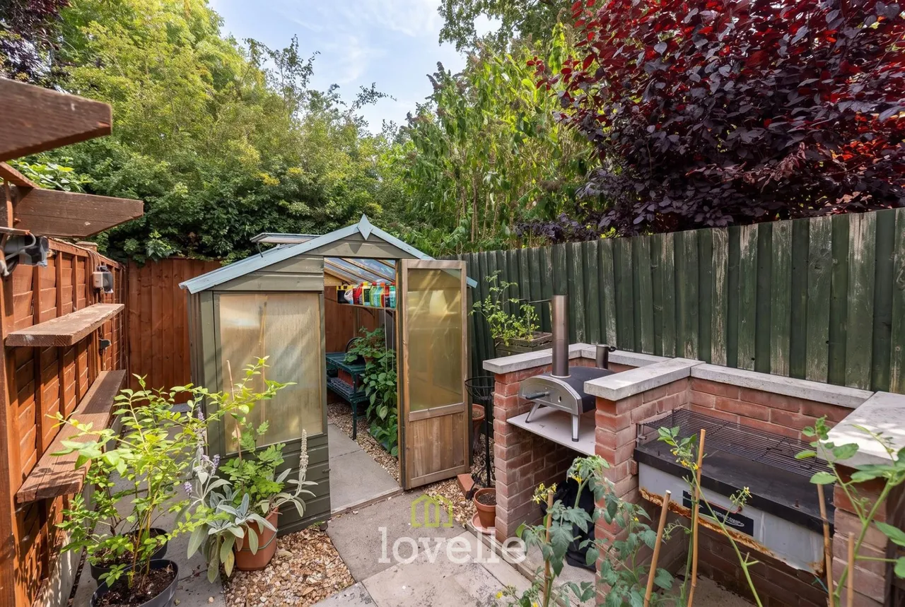 Wisteria Drive, Healing, DN41, photo 33