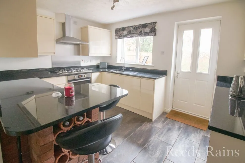 Coventry Avenue, Great Sutton, Cheshire, CH66, photo 3