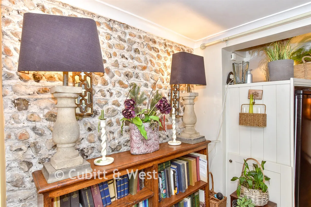 Tarrant Street, Arundel, BN18, photo 6