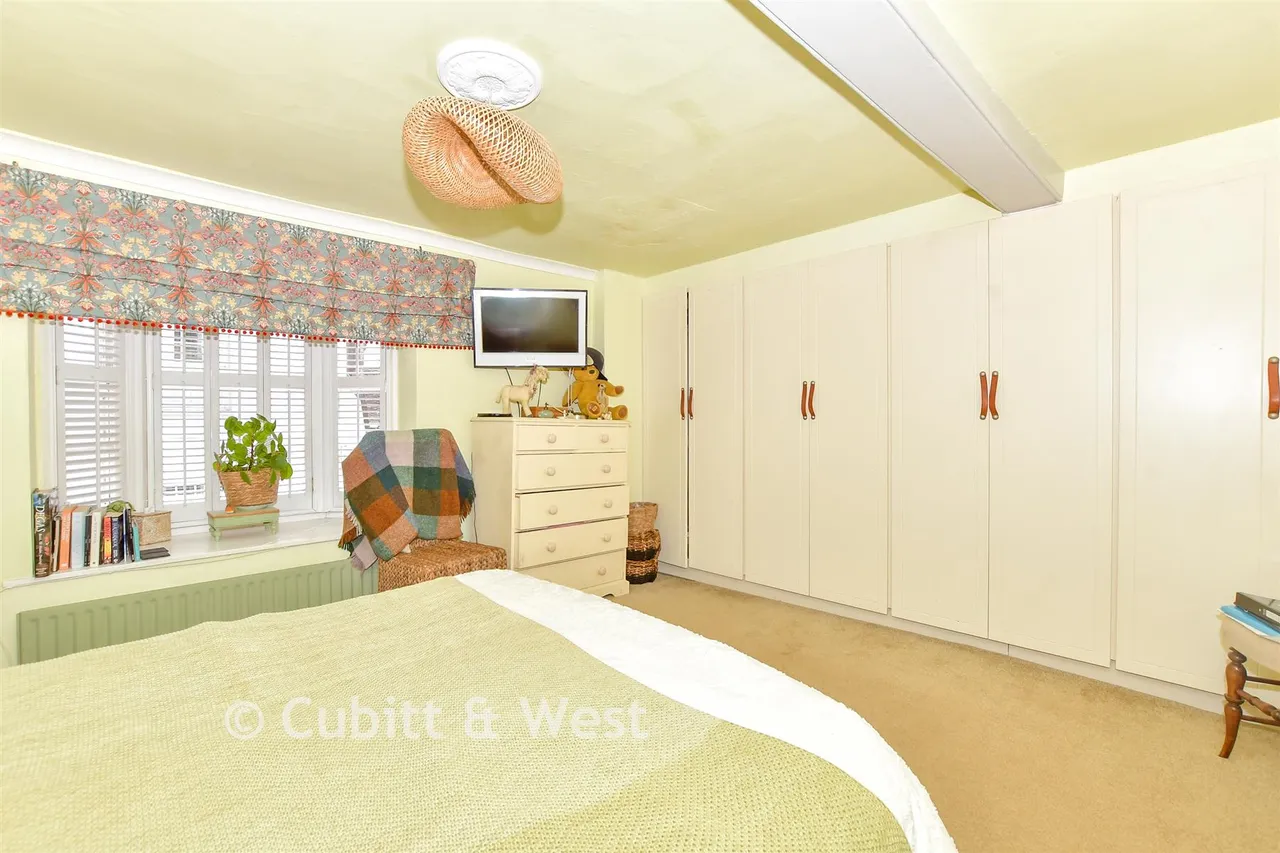 Tarrant Street, Arundel, BN18, photo 16