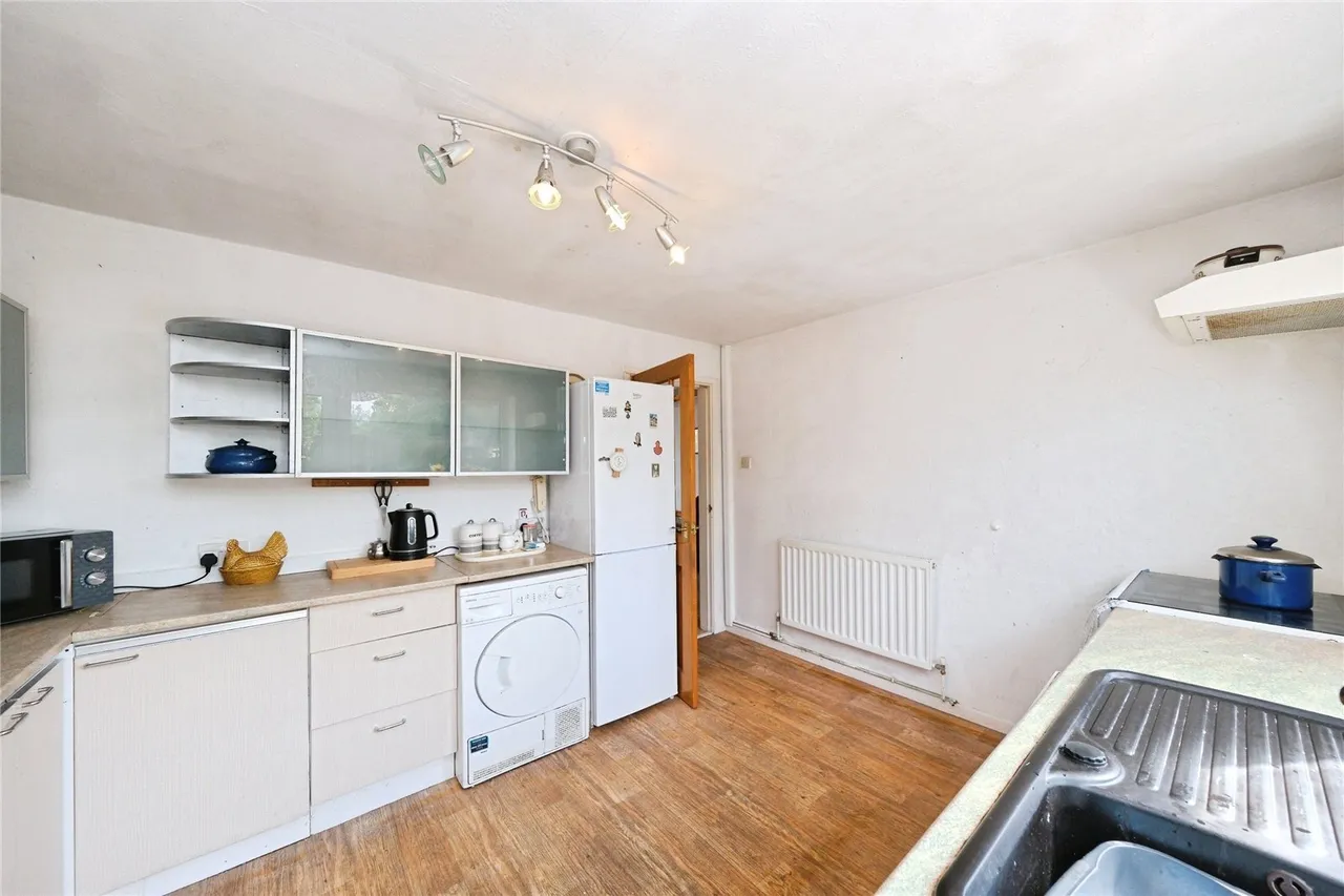 Farmcroft Road, Mansfield Woodhouse, Mansfield, Nottinghamshire, NG19, photo 9