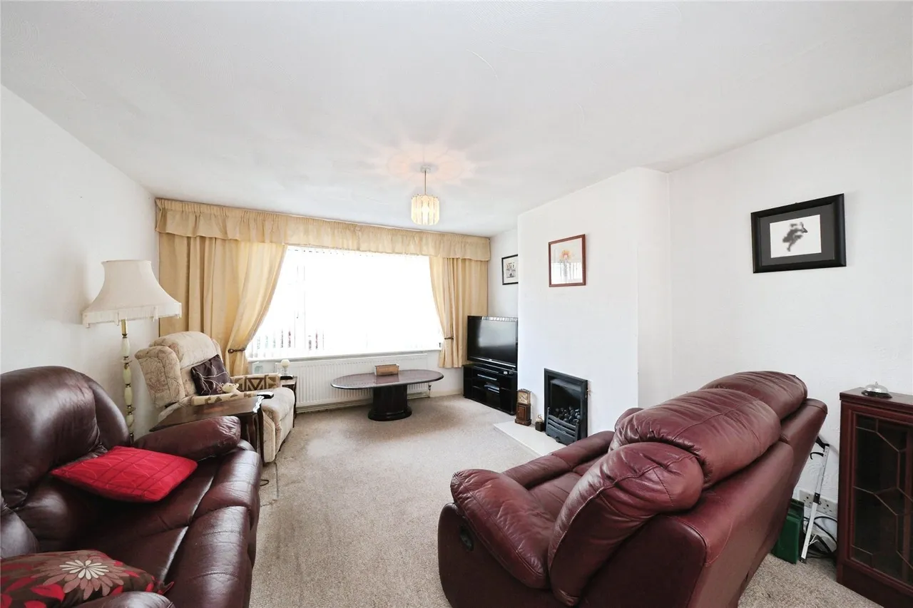 Farmcroft Road, Mansfield Woodhouse, Mansfield, Nottinghamshire, NG19, photo 3