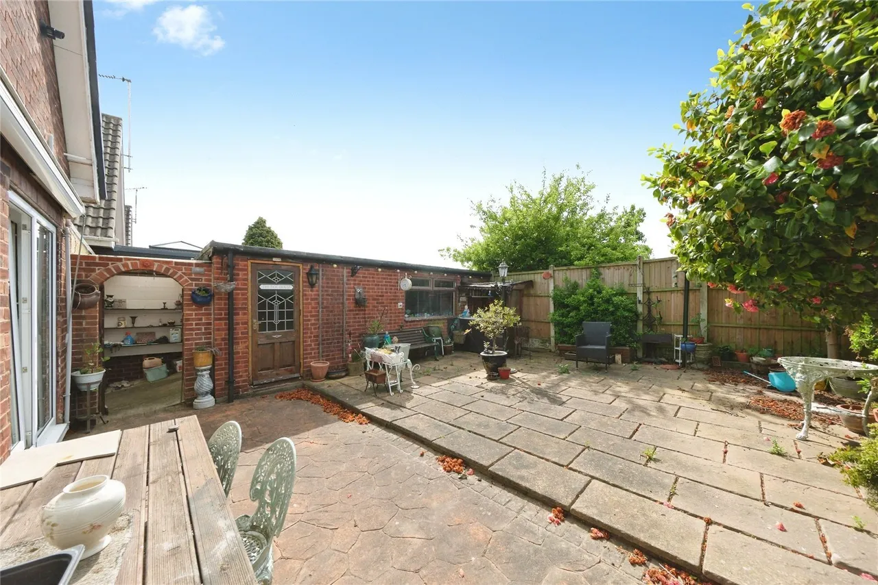 Farmcroft Road, Mansfield Woodhouse, Mansfield, Nottinghamshire, NG19, photo 7