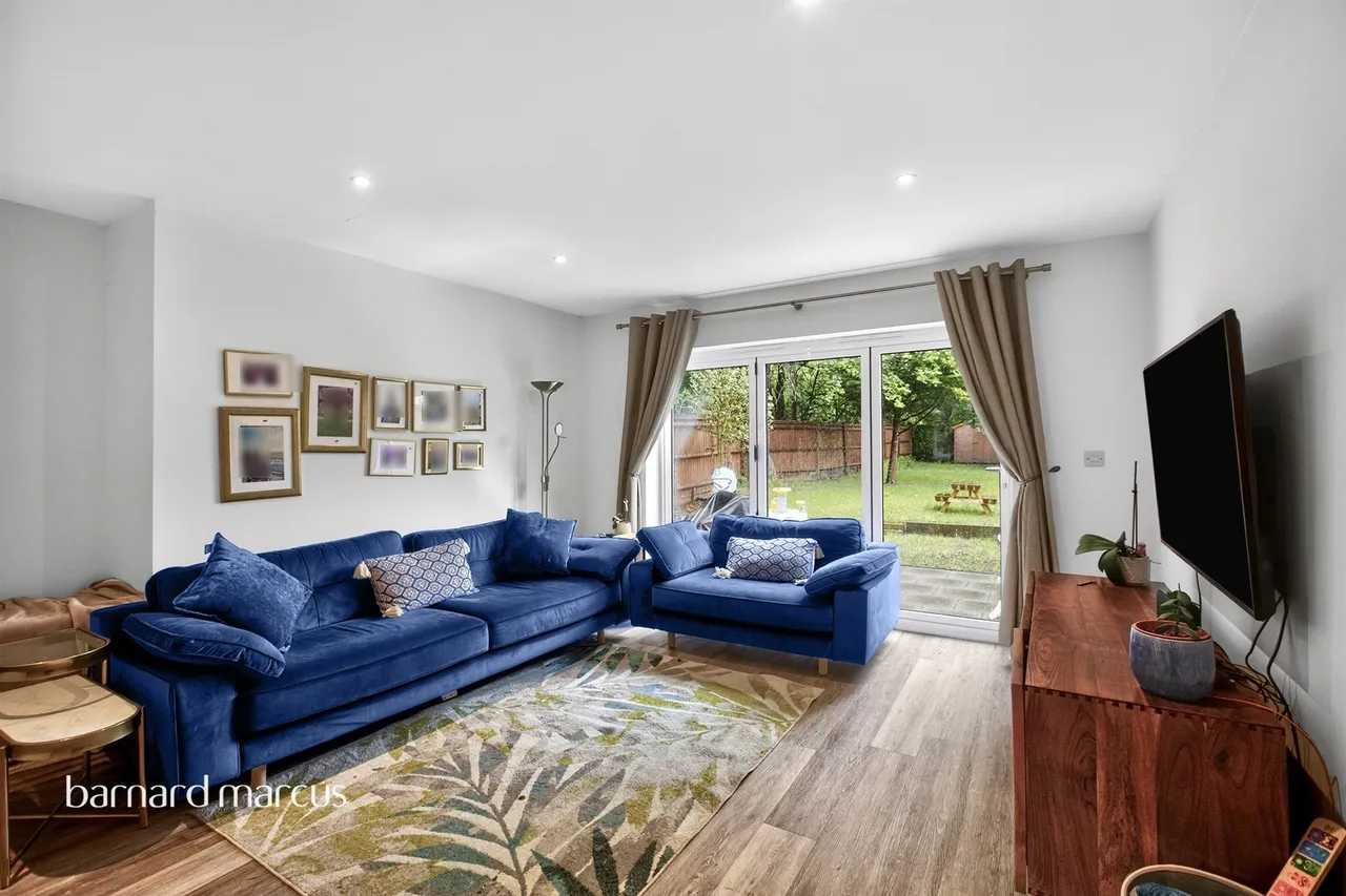 London Road, Redhill, RH1, photo 2