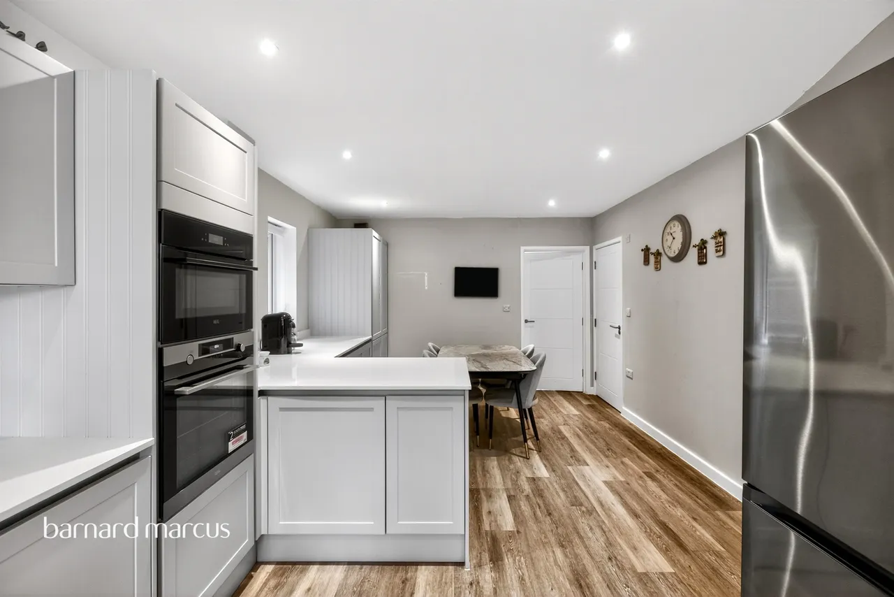 London Road, Redhill, RH1, photo 6