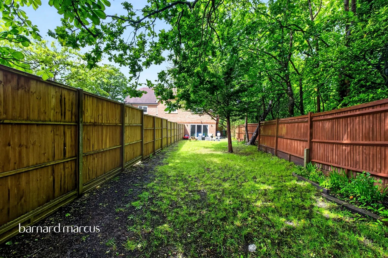 London Road, Redhill, RH1, photo 12