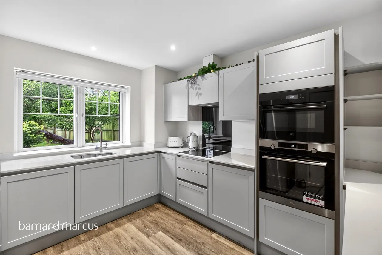 London Road, Redhill, RH1, photo 21
