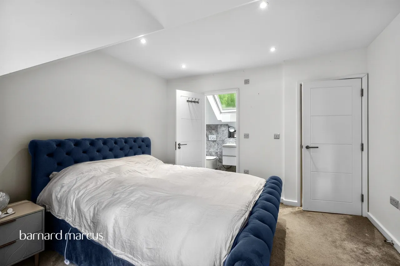 London Road, Redhill, RH1, photo 11
