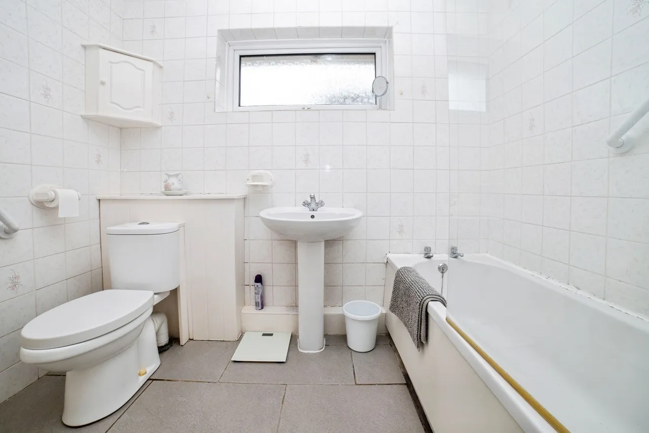 Skegby Lane, Mansfield, Nottinghamshire, NG19, photo 18