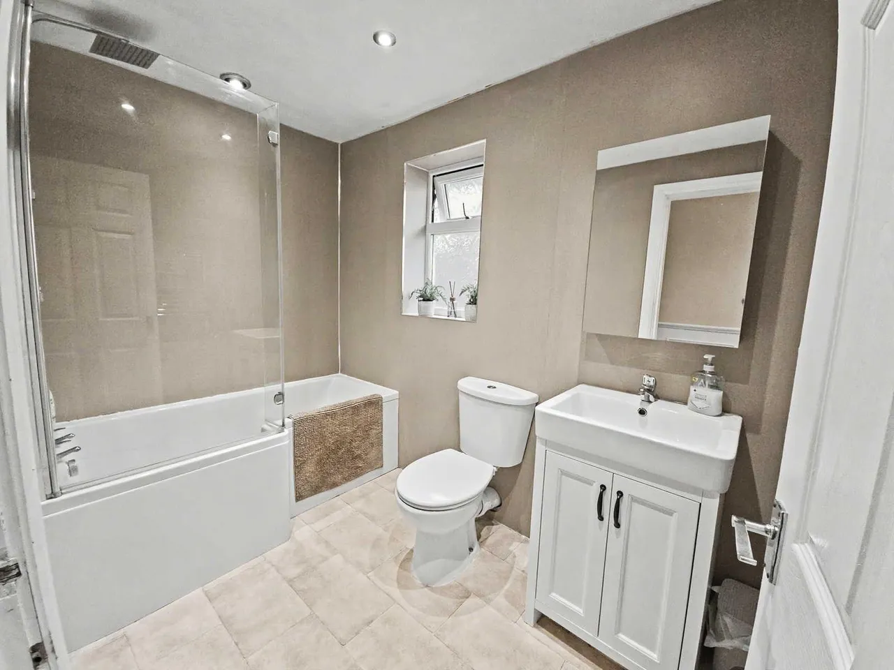 Blackcroft Avenue, Northwich, CW8, photo 16