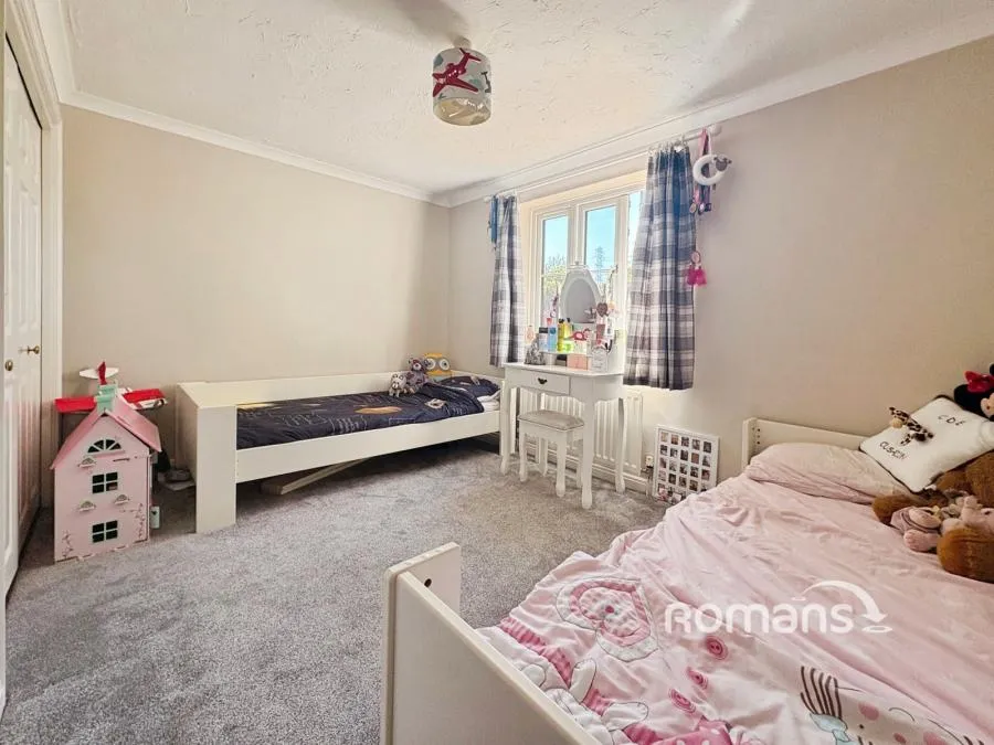Reading Road, Eversley, RG27, photo 7