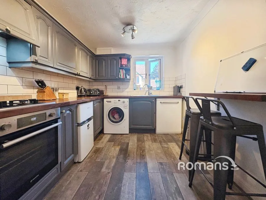 Reading Road, Eversley, RG27, photo 5