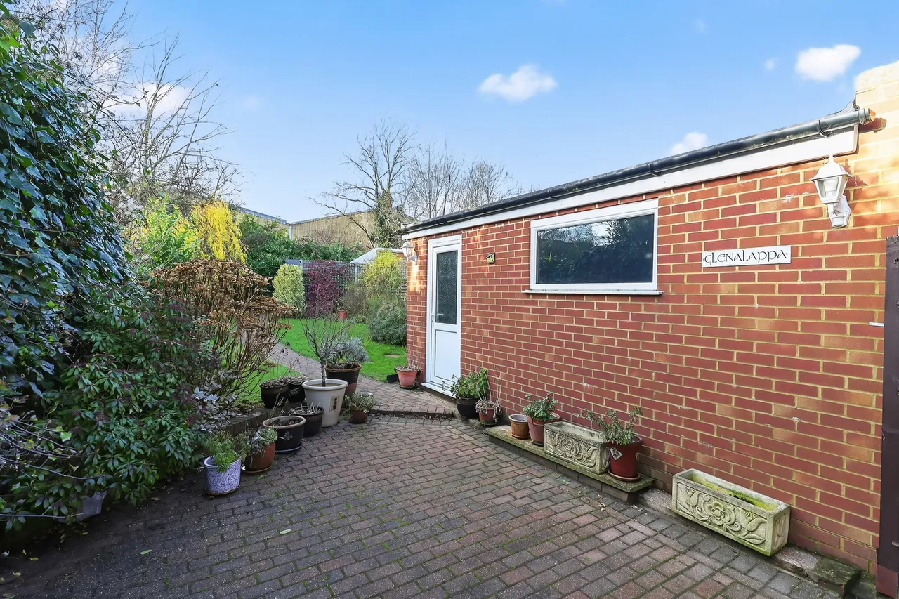 Southfield Avenue, Watford, WD24, photo 22