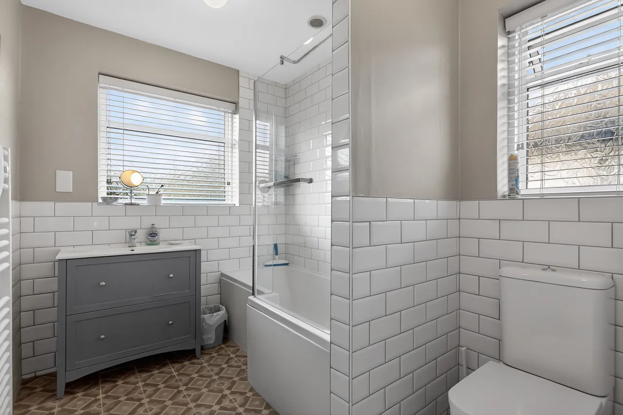 Southfield Avenue, Watford, WD24, photo 16
