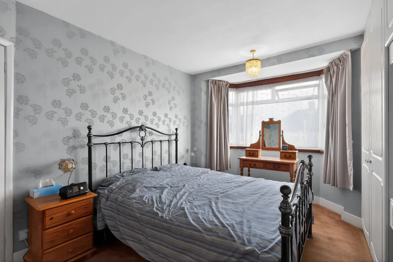 Southfield Avenue, Watford, WD24, photo 14