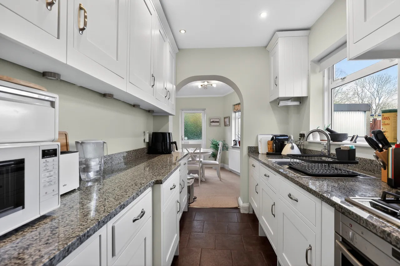 Southfield Avenue, Watford, WD24, photo 11
