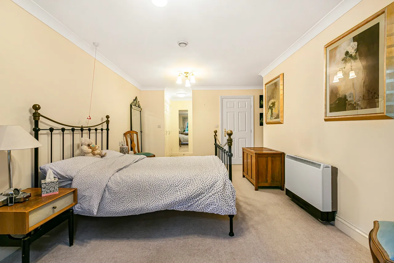 Albany Place, Egham, TW20, photo 10