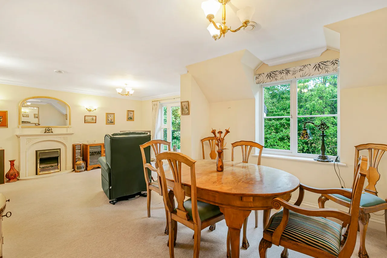 Albany Place, Egham, TW20, photo 8