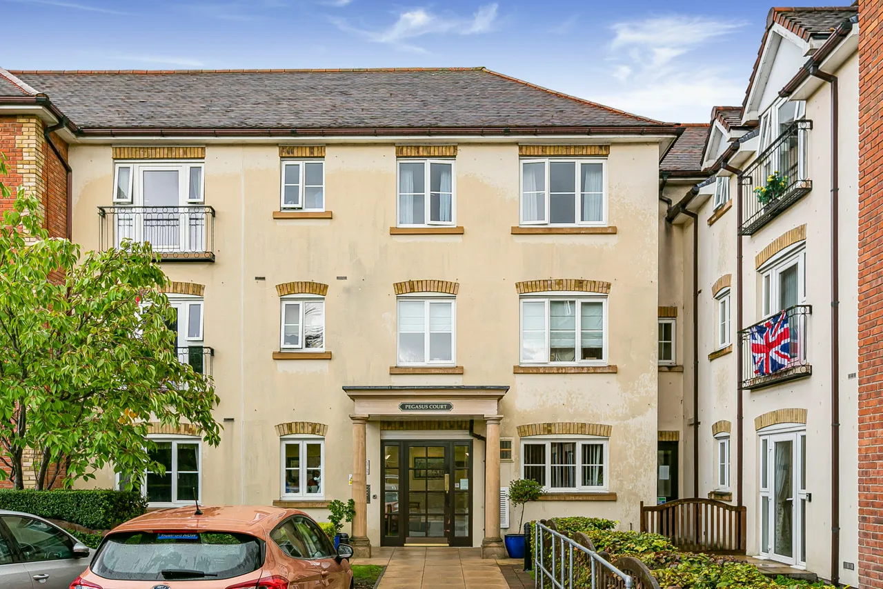 Albany Place, Egham, TW20, photo 14