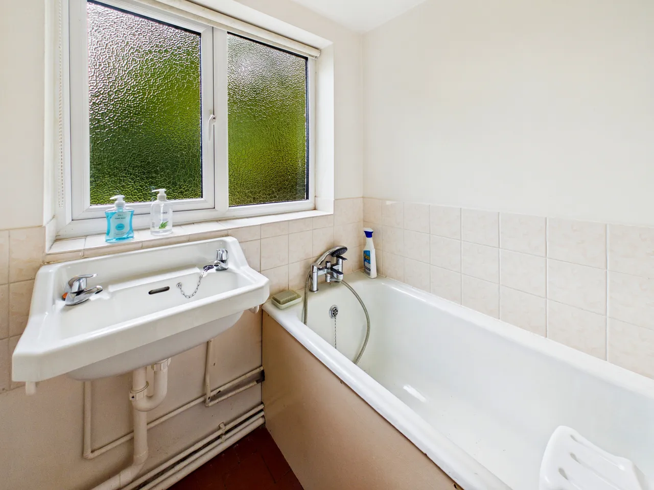Church Road, Lane End, HP14, photo 5