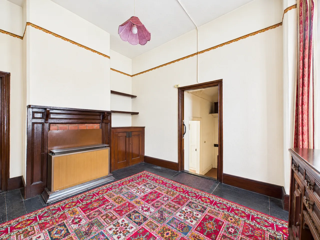 Church Road, Lane End, HP14, photo 3