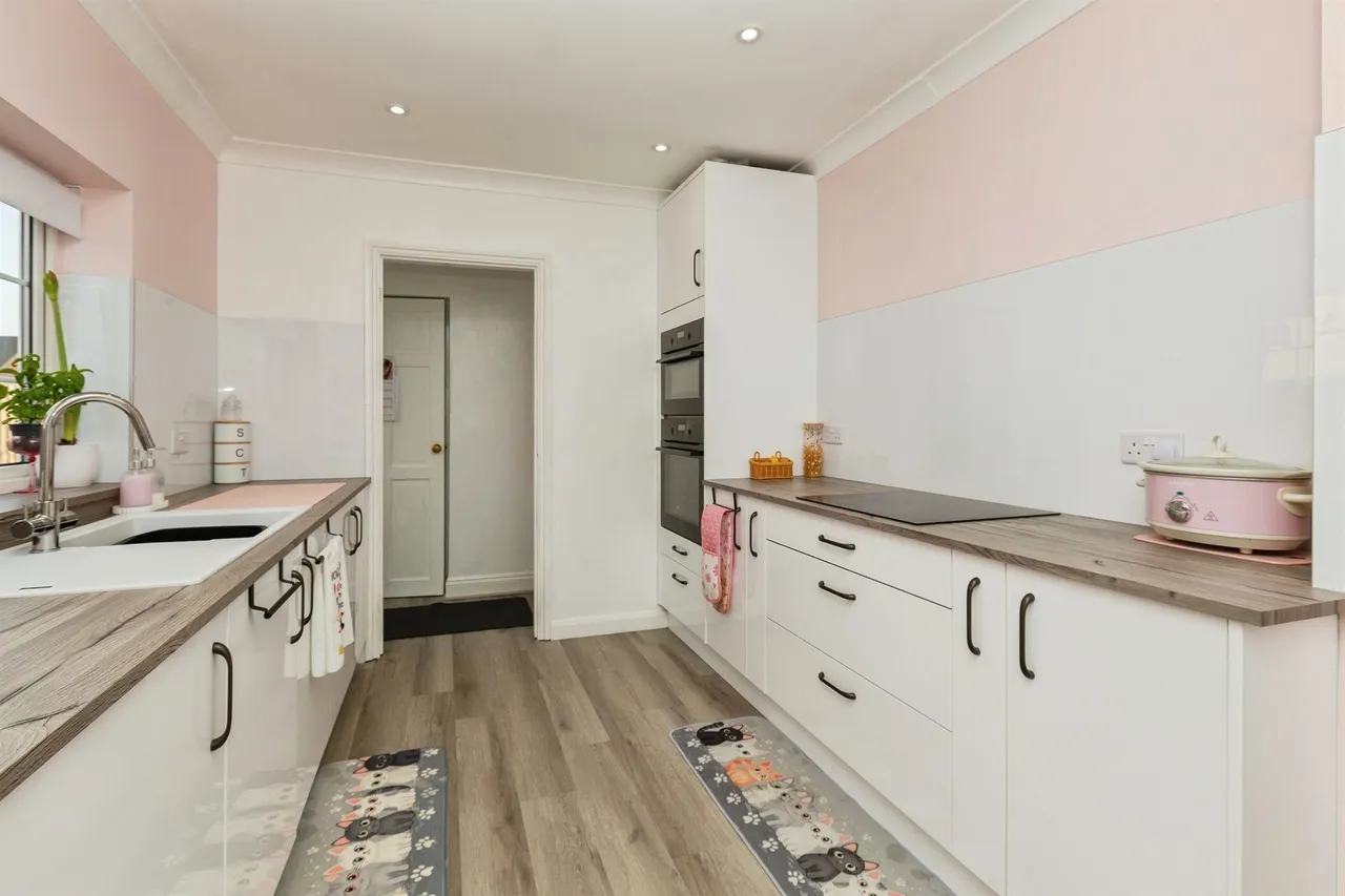 Clarence Road, Leighton Buzzard, LU7, photo 4