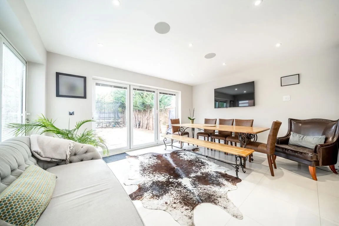 Hanger Hill, Weybridge, KT13, photo 5