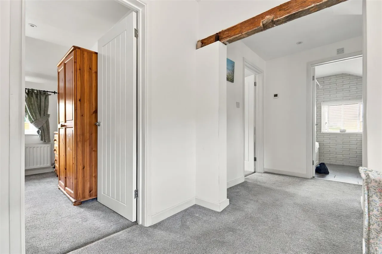 High Road, Wortwell, IP20, photo 21