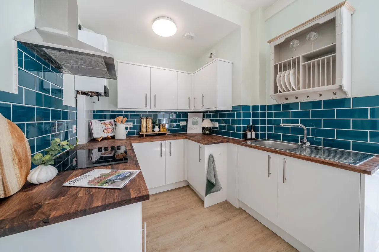 Nightingale Lane, Battersea, SW12, photo 2