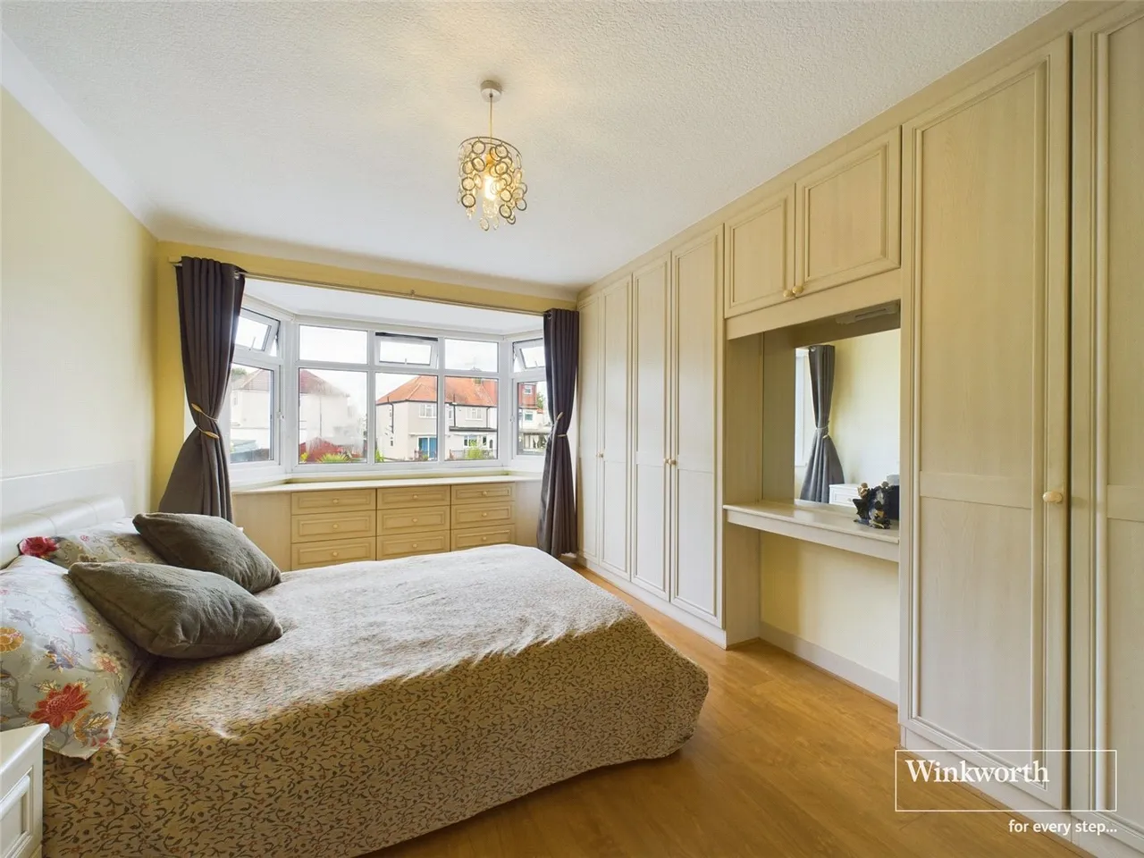 Coniston Gardens, Kingsbury, London, NW9, photo 4