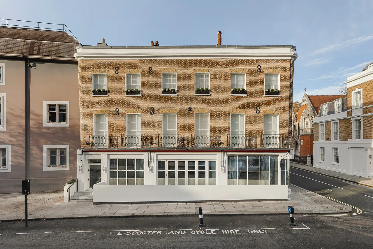Montpelier Street, Knightsbridge, London, photo 3